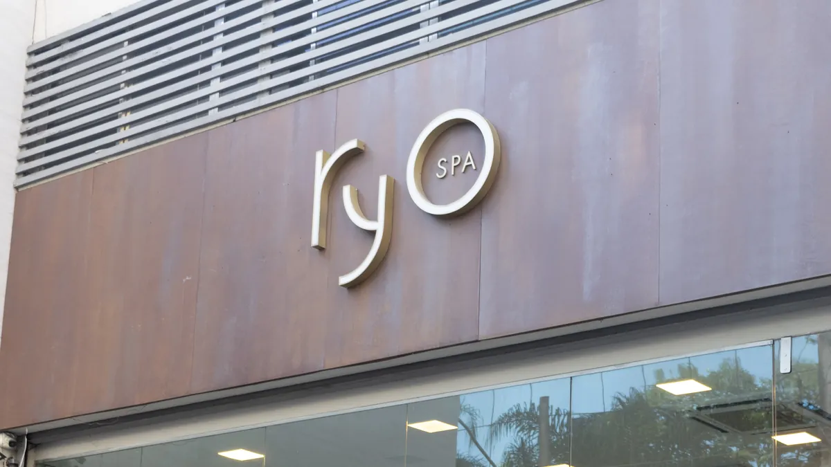Fachada da RYO Spa & Estética na Av. Dr. Cardoso de Melo, Vila Olímpia